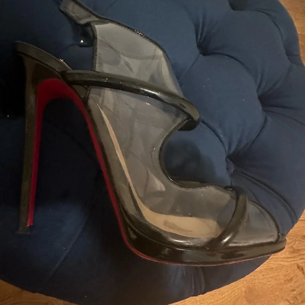 Elegant black heel - Picture 6 of 6